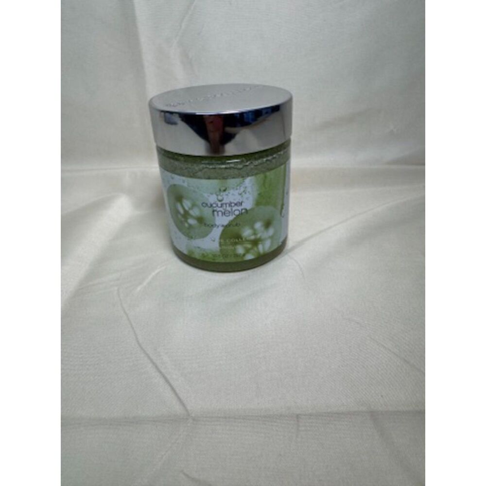 Bath and Body Works Cucumber Melon Body Scrub Never Used 10.5oz / 297g